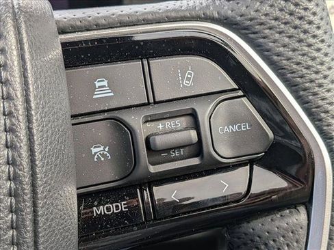 Used 2025 Toyota Sequoia Platinum image 12