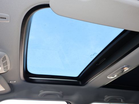 Used 2022 MINI Cooper S w/ Premium Package image 5