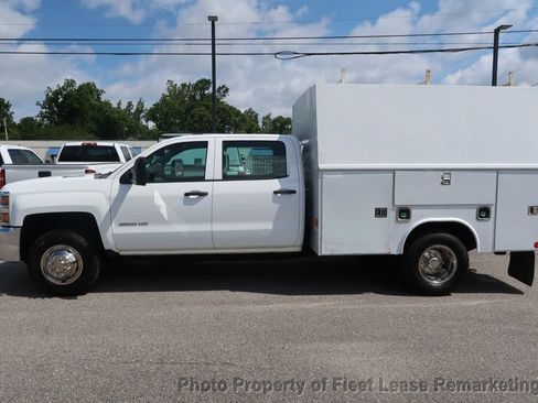 Used 2015 Chevrolet Silverado 3500 W/T AWD/4WD image 2