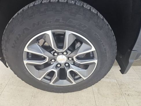 Used 2023 Chevrolet Silverado 1500 LT image 23