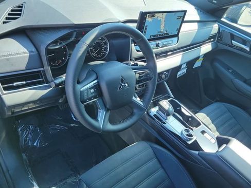 New 2026 Mitsubishi Outlander SE FWD image 19