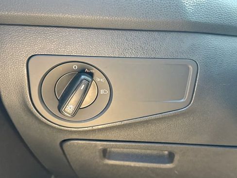 Used 2024 Volkswagen Tiguan S AWD/4WD image 31