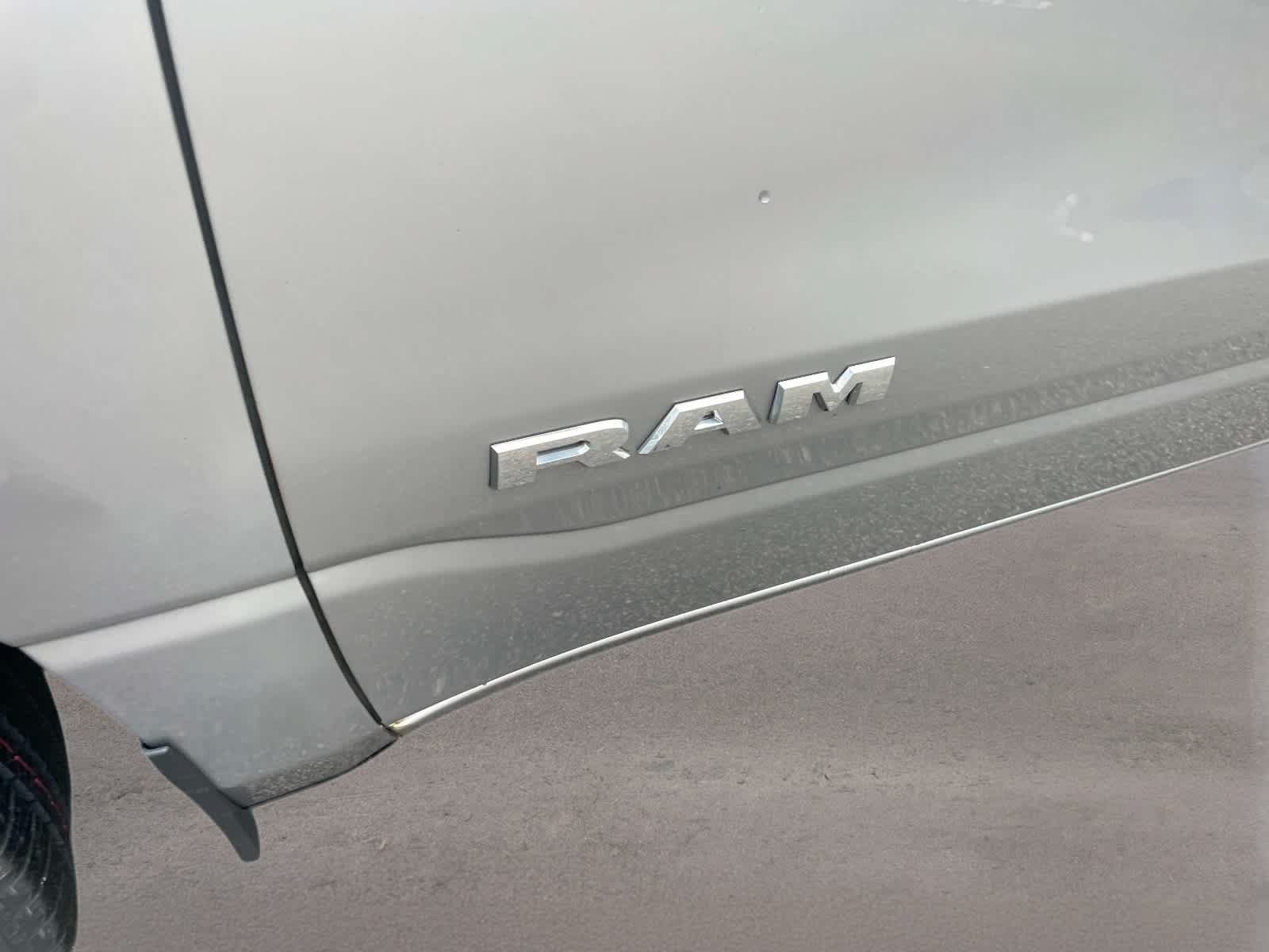 Used 2022 RAM 1500 Big Horn AWD/4WD image 14