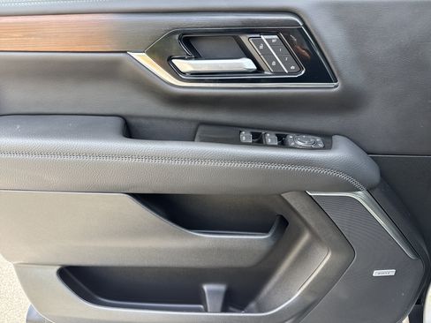 New 2026 GMC Yukon Denali w/ Sun & Power Step Package AWD/4WD image 14