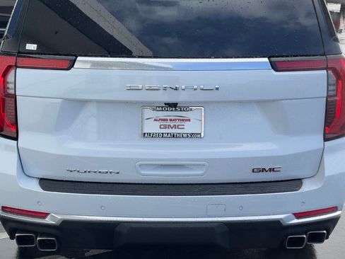 New 2026 GMC Yukon XL Denali w/ Sun & Power Step Package image 4