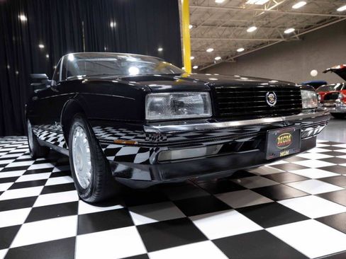 Used 1992 Cadillac Allante FWD image 13