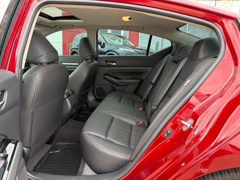 Certified 2025 Nissan Altima 2.5 SR w/ SR Premium Package FWD image 18