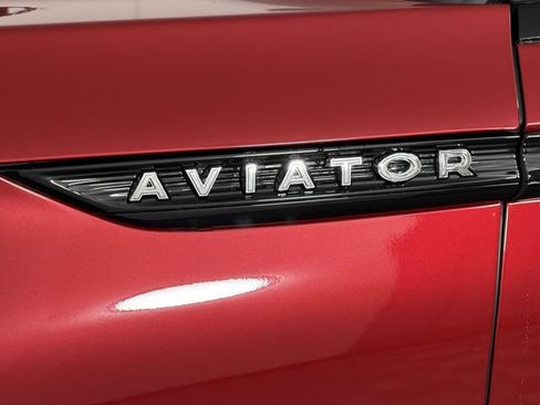 Certified 2025 Lincoln Aviator Reserve w/ Equipment Group 201A AWD/4WD image 23