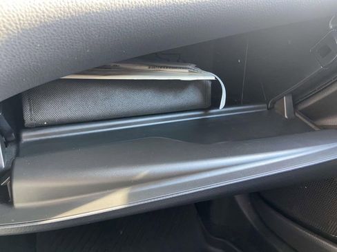 Used 2023 Toyota Camry SE image 32