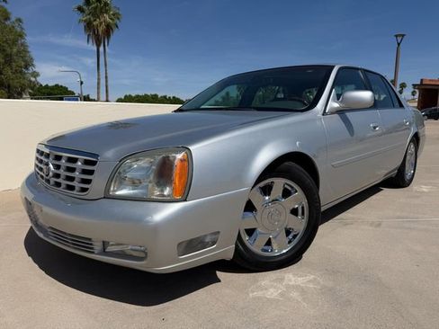 Used 2002 Cadillac De Ville DTS w/ Premium Equipment Pkg image 1