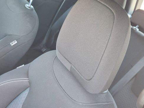 Used 2021 Jeep Renegade Latitude image 15