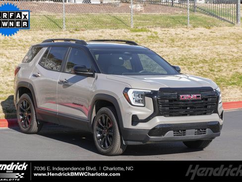 Used 2026 GMC Terrain Elevation w/ Elevation Premium Package image 1