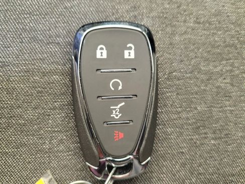 Used 2024 Chevrolet Equinox LT FWD image 32