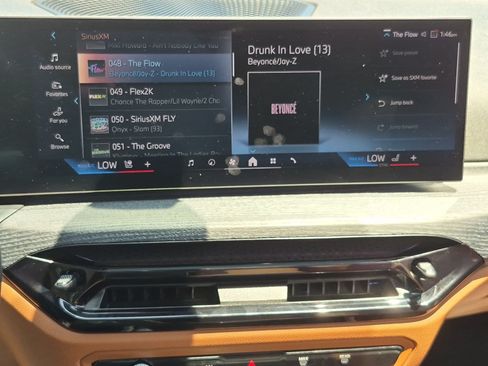 Used 2025 BMW 330i Sedan w/ Convenience Package RWD image 23