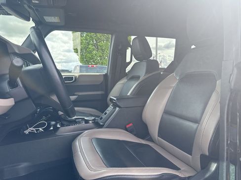 Used 2023 Ford Bronco Wildtrak AWD/4WD image 2