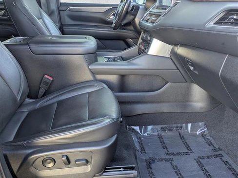 Used 2021 Chevrolet Tahoe LT w/ LT Signature Package image 21