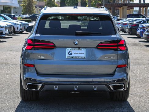 Certified 2025 BMW X5 xDrive40i w/ M Sport Package AWD/4WD image 5