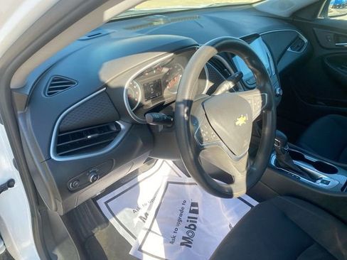 Used 2023 Chevrolet Malibu LS image 10