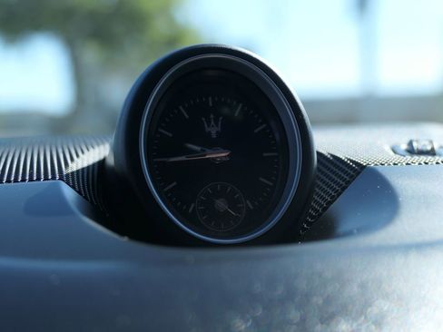 Used 2024 Maserati Levante GT Ultima image 19