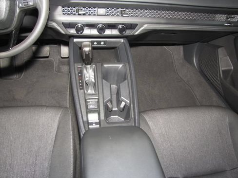 Certified 2025 Honda Accord SE image 15