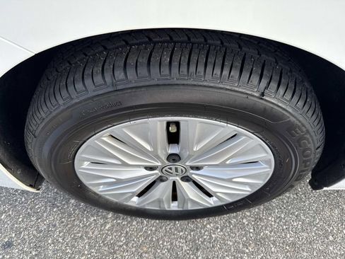 Used 2019 Volkswagen Jetta S image 12