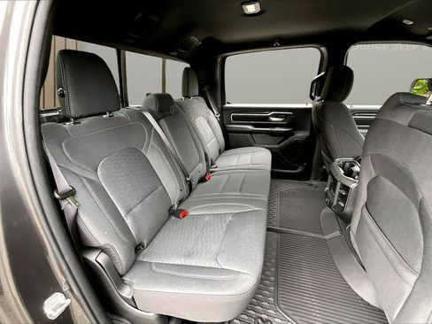 New 2026 RAM 1500 4x4 Crew Cab image 21
