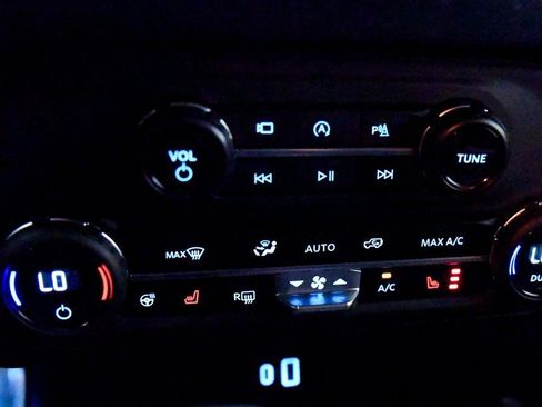 Used 2023 Ford Bronco Outer Banks AWD/4WD image 25