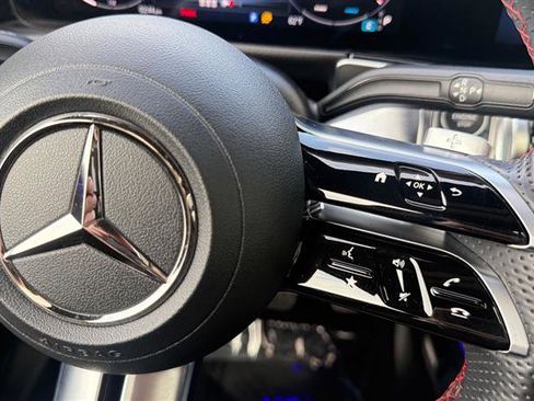 Used 2024 Mercedes-Benz GLB 250 GLB 250 image 28