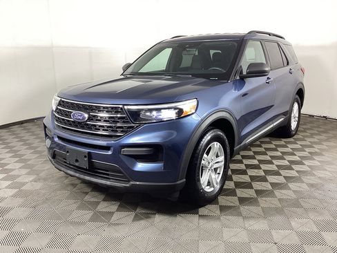 Used 2020 Ford Explorer XLT w/ Comfort Package AWD/4WD image 5