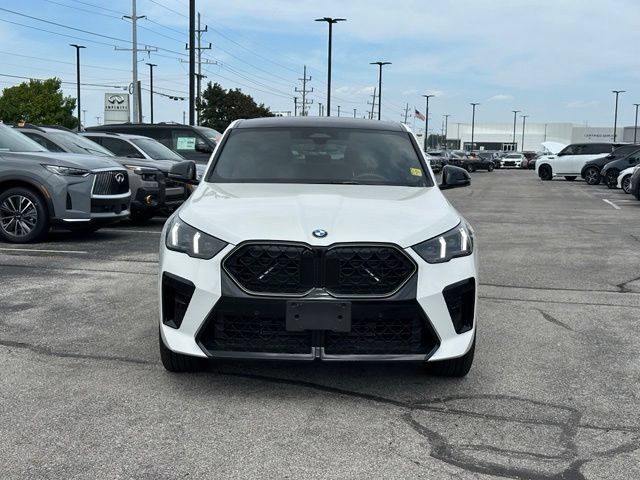 Certified 2026 BMW X2 xDrive28i w/ Technology Package AWD/4WD image 2