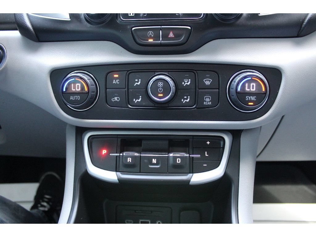 Used 2022 GMC Terrain SLT w/ Infotainment Package II FWD image 14