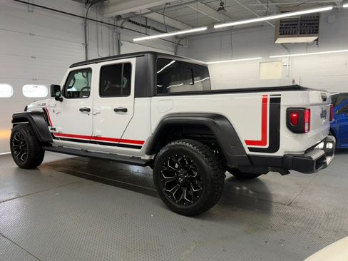 Used 2020 Jeep Gladiator Sport w/ Quick Order Package 24S AWD/4WD image 11