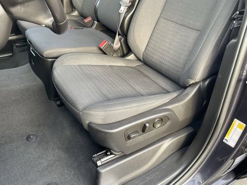 Used 2022 Chevrolet Silverado 1500 LT image 18