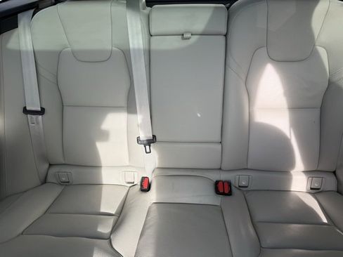 Used 2023 Volvo XC60 B5 Plus w/ Climate Package image 13