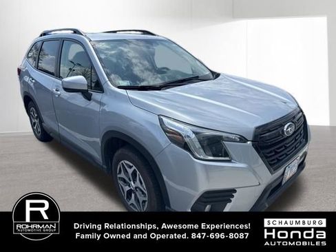 Used 2022 Subaru Forester Premium image 3