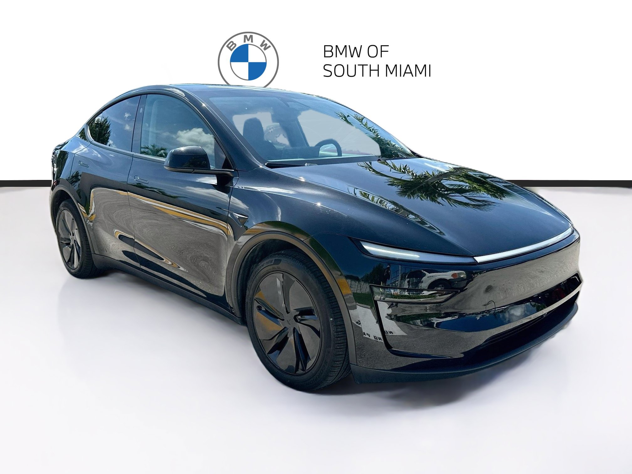 Used 2026 Tesla Model Y AWD image 1
