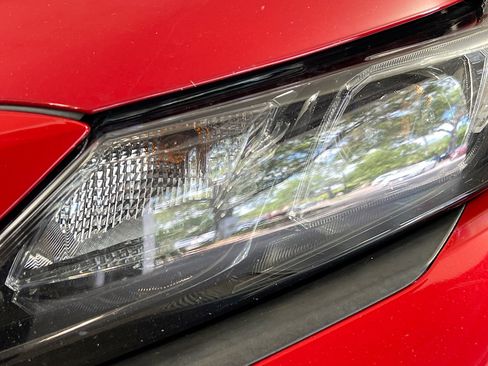 Used 2023 Toyota Camry SE image 12