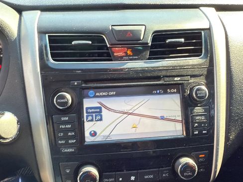 Used 2015 Nissan Altima 2.5 SV w/ Convenience Package FWD image 33