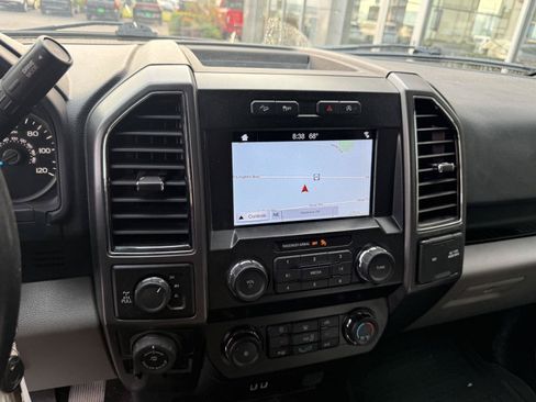 Used 2019 Ford F150 XLT w/ Equipment Group 302A Luxury AWD/4WD image 17