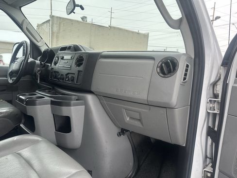 Used 2009 Ford E-250 and Econoline 250 E 250 3dr Cargo Van image 28