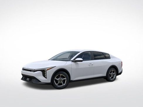 New 2026 Kia K4 FWD image 3