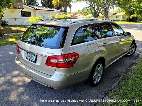 Used 2011 Mercedes-Benz E 350 4MATIC Wagon image 19