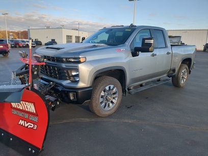 Used 2025 Chevrolet Silverado 2500 Custom w/ Custom Value Package