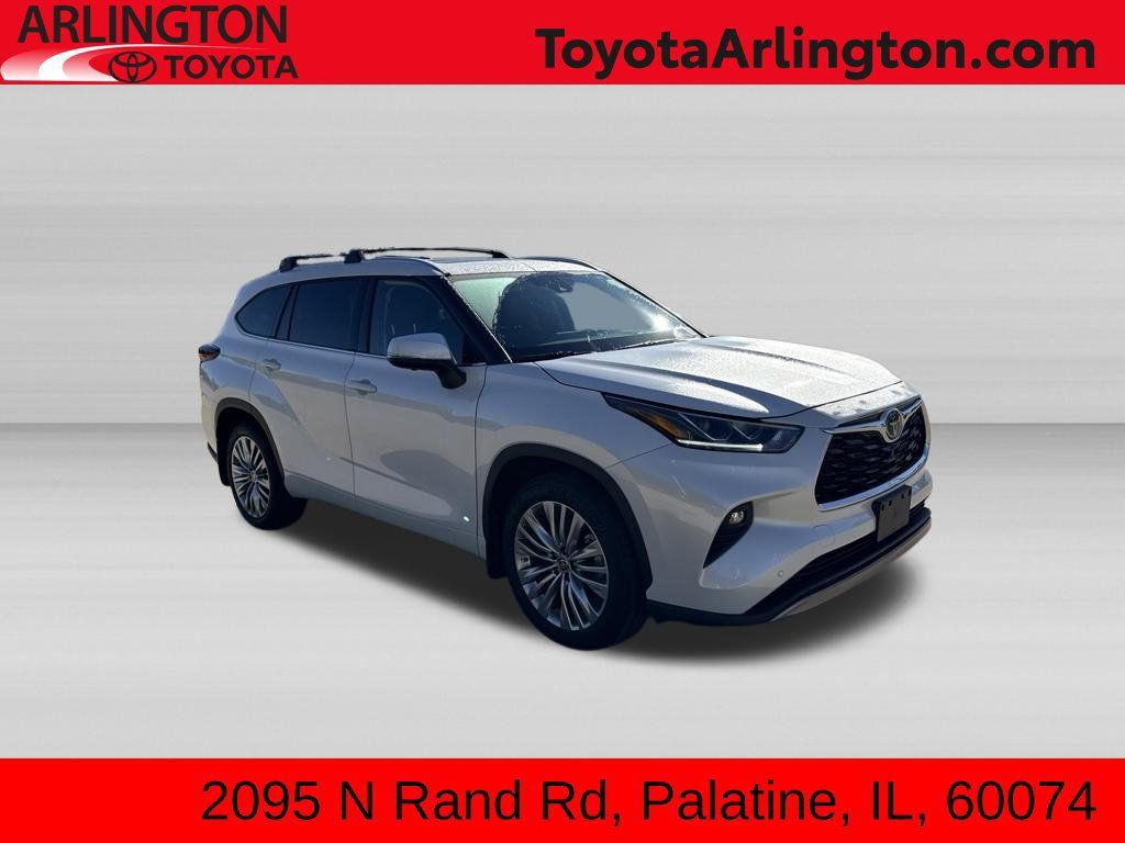 Used 2024 Toyota Highlander Platinum AWD/4WD 360° Tour