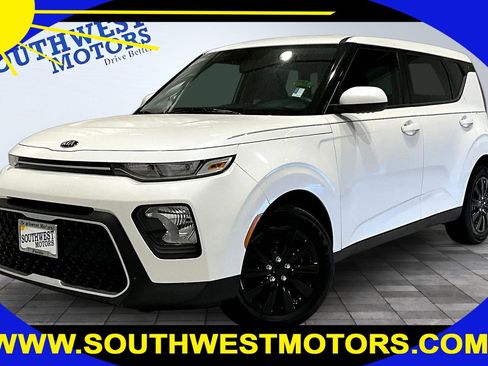 Used 2020 Kia Soul LX FWD image 1