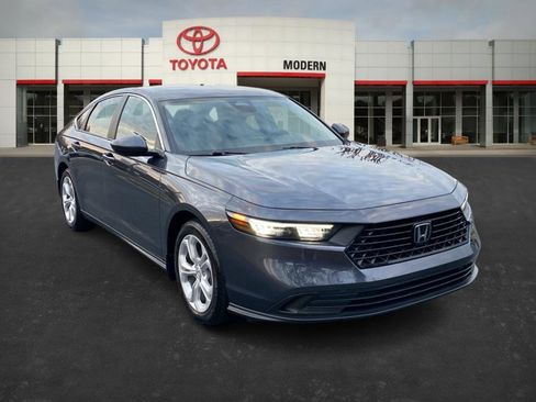 Used 2025 Honda Accord LX image 3