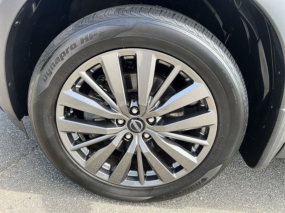 Certified 2024 Nissan Pathfinder SL w/ SL Premium Package FWD image 9
