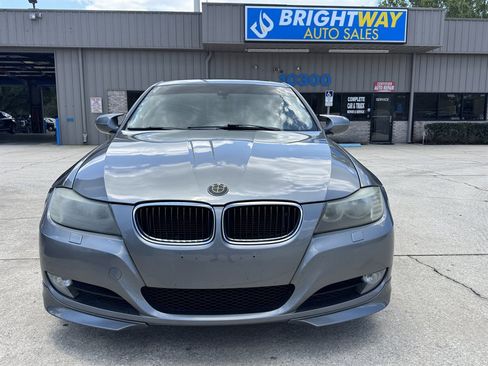 Used 2011 BMW 328i xDrive Sedan AWD/4WD image 4