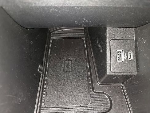 Used 2022 Ford Edge SEL w/ Convenience Package image 23