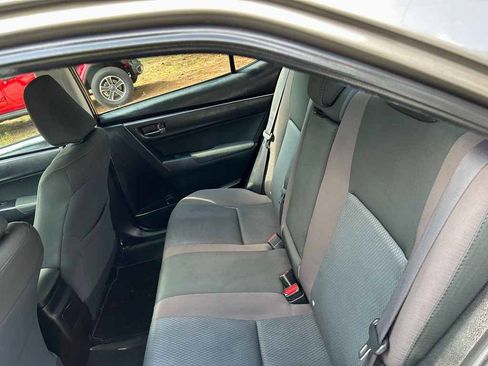 Used 2017 Toyota Corolla LE FWD image 11